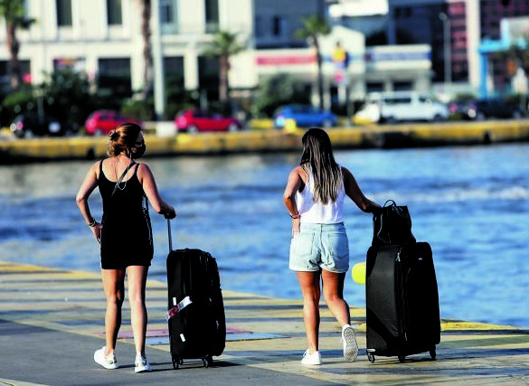 Διακοπές στα… εξοχικά τους «ψηφίζουν» φέτος οι Έλληνες
