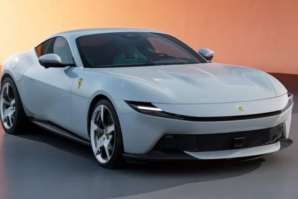 Η Ferrari αποκάλυψε την ολοκαίνουργια Amalfi