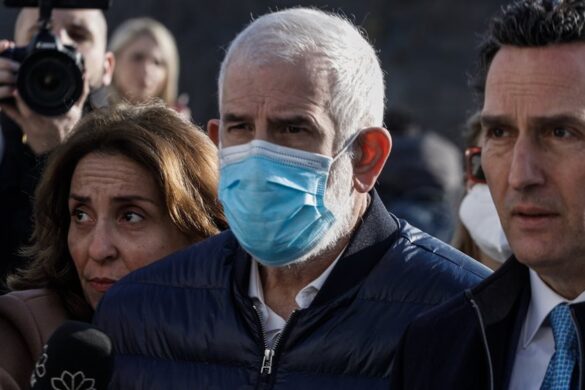 Δίκη Πέτρου Φιλιππίδη: Αίτημα εξαίρεσης μέλους του ΜΟΕ υπέβαλε η υπεράσπιση