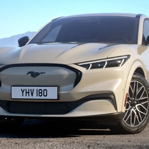 Ford Mustang Mach-E 2025: Διακριτικό facelift με πρακτικές βελτιώσεις