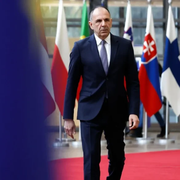 Γεραπετρίτης από Βρυξέλλες: Άμεση κατάπαυση πυρός στην Ουκρανία