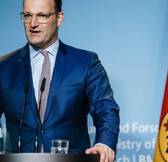 Γερμανία : Αντιδράσεις για τις δηλώσεις του Γενς Σπαν (CDU) υπέρ της “κανονικοποίησης” της AfD στην Bundestag