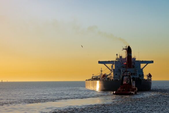 Νέες σαρωτικές κυρώσεις των ΗΠΑ πλήττουν ιρανικό ναυτιλιακό δίκτυο με διεθνείς προεκτάσεις