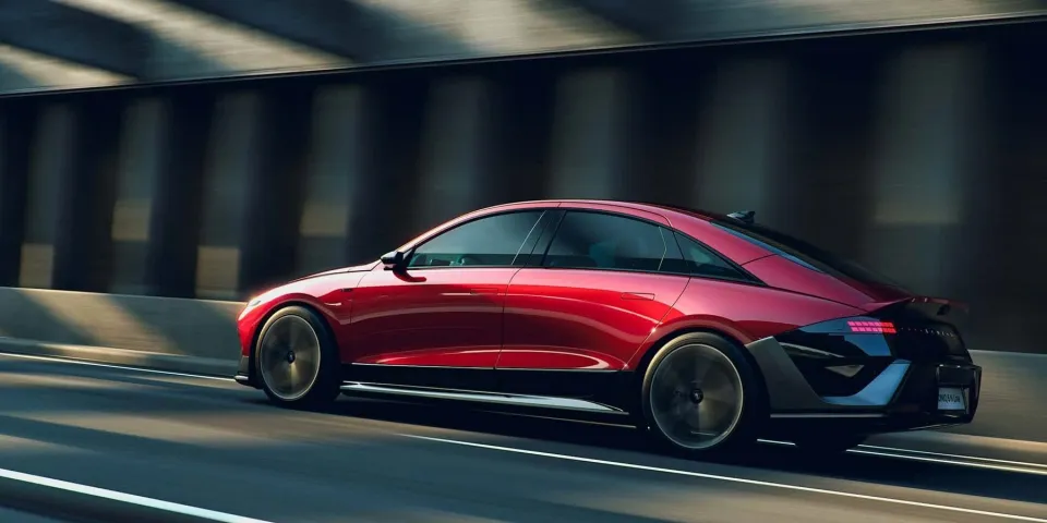 Hyundai Ioniq 6: Ανανέωση και Νέα Έκδοση N Line με Σπορ Χαρακτήρα 2 fineview hyundai