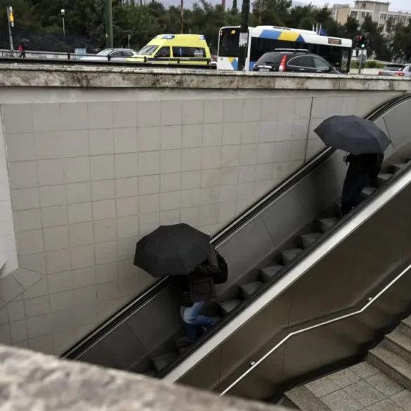 Πότε υποχωρούν οι καταιγίδες – Έρχεται βροχερό Σαββατοκύριακο