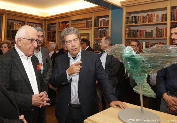 Βουλή: Έκθεση γλυπτικής με έργα του Κώστα Βαρώτσου εγκαινίασε ο Νικήτας Κακλαμάνης