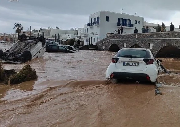 Κυκλάδες : Πρωτοφανείς καταστροφές άφησε πίσω της η κακοκαιρία