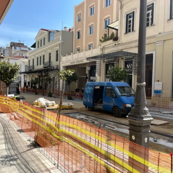 Πάτρα: Γιατί καθυστερεί η πεζοδρόμηση της Κανάρη;