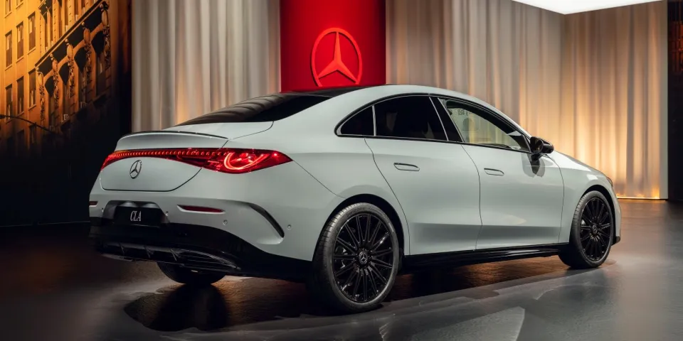 Η νέα Mercedes CLA έχει εντυπωσιακή εμφάνιση και προηγμένη τεχνολογία 4 fineview mercedes 2