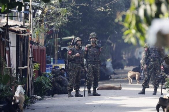 Μιανμάρ : Ο στρατός άνοιξε πυρ κατά αυτοκινητοπομπής που μετέφερε βοήθεια