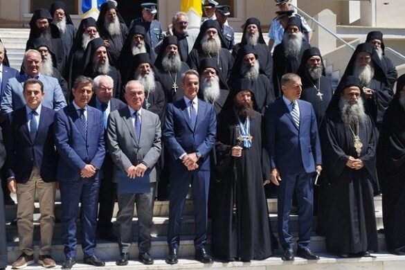 Άφιξη Κυριάκου Μητσοτάκη στις Καρυές