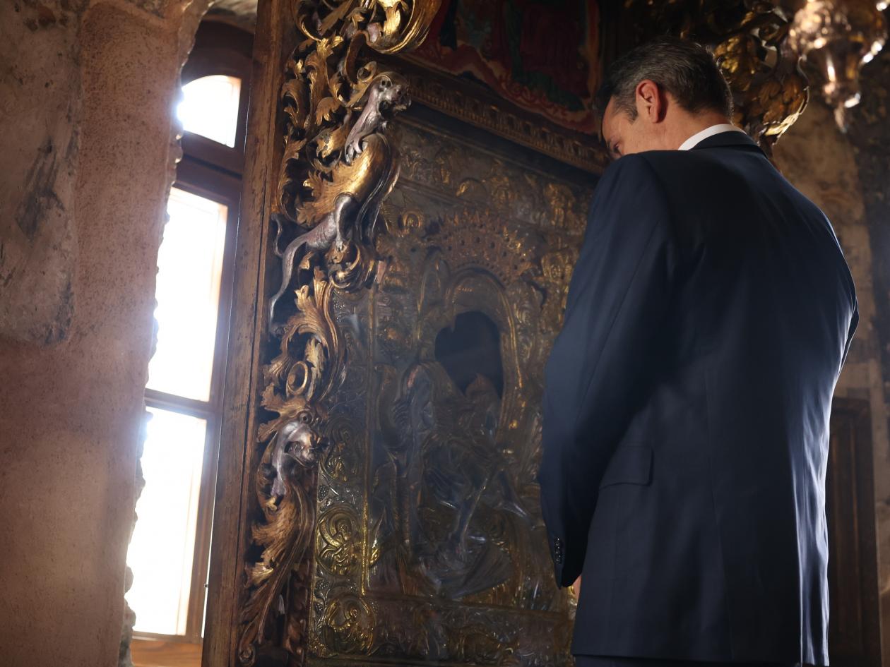 fineview mitsotakis 5 1