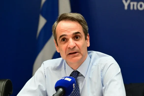 Στο υπουργείο Εργασίας ο Πρωθυπουργός