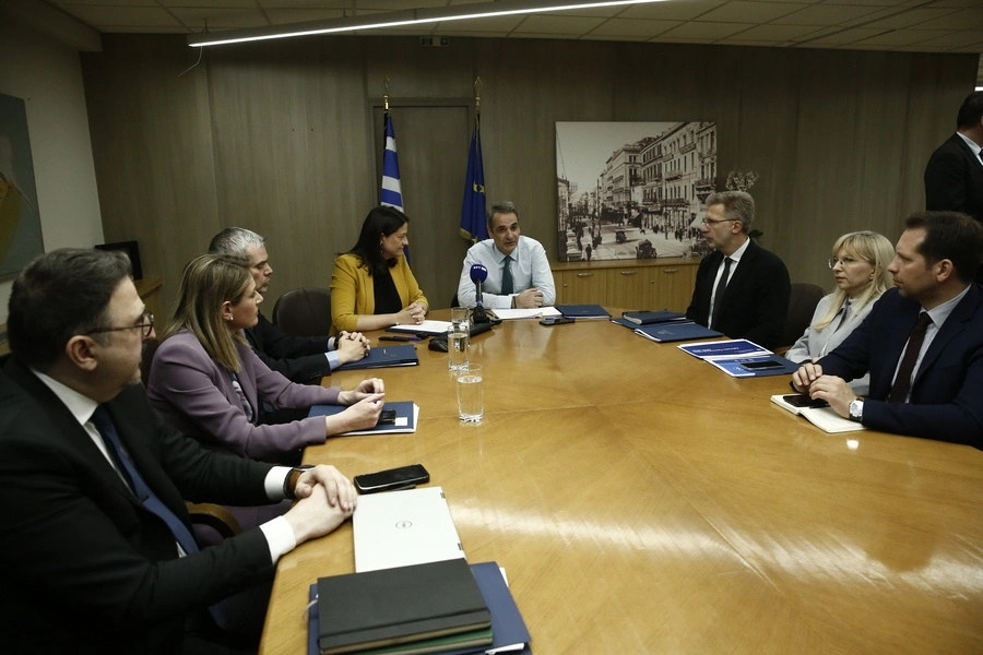 fineview mitsotakis keramews2