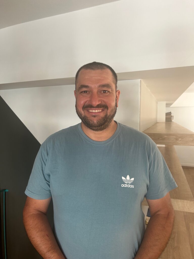 fineview mixalhs natsikas