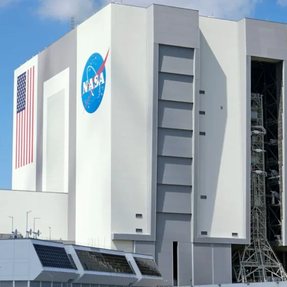 NASA – Ανακοίνωσε το πρώτο κύμα απολύσεων, με την επικεφαλής επιστήμονα ανάμεσα στους απολυόμενους
