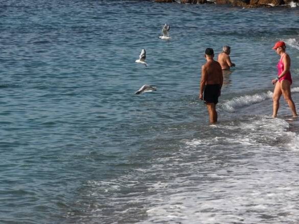 Νεκρό κοριτσάκι στο Παλαιό Φάληρο: Στο «μικροσκόπιο» η γυναίκα από τα βίντεο με τα τρία παιδιά