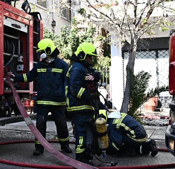 Φωτιά σε διαμέρισμα στον Πειραιά – Μία νεκρή γυναίκα