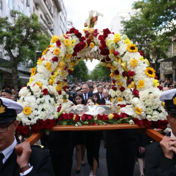 Βόρεια Ελλάδα : Οι ξεχωριστές περιφορές και η συνάντηση των πέντε Επιταφίων στη Θεσσαλονίκη