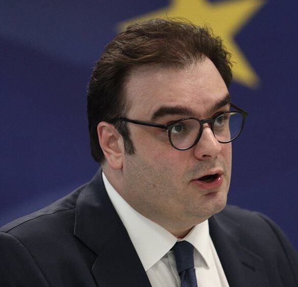 Κ. Πιερρακάκης: Η Ελλάδα αποπληρώνει πρόωρα 6,9 δισ. ευρώ χρέους