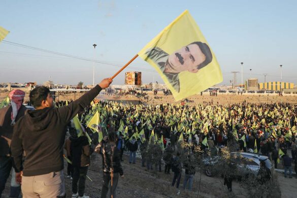 Τι αλλάζει η έκκληση του Οτσαλάν για τη διάλυση του PKK σε Τουρκία και Συρία