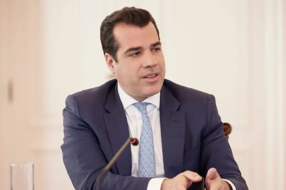 Πλεύρης: Κέντρα κράτησης με χρηματοδότηση της Ευρώπης σε τρίτες χώρες