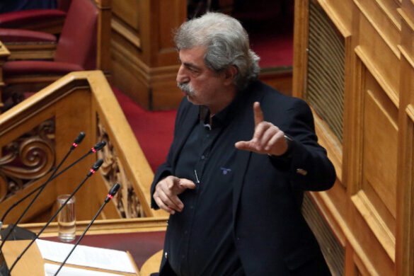 Βουλή : Άρση ασυλίας Παύλου Πολάκη προτείνει η Επιτροπή Δεοντολογίας για μήνυση Στ. Κασσελάκη εναντίον του