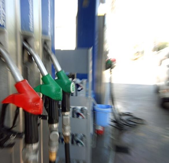 ΑΑΔΕ: Νέο σύστημα Εισροών-Εκροών στα πρατήρια καυσίμων από 12/6