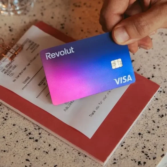 Revolut : Aποκτά γραφείο στην Ελλάδα έχοντας πάνω από 1,5 εκατ. πελάτες