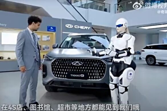 Ρομπότ πουλάνε αυτοκίνητα σε αντιπροσωπείες μεγάλης φίρμας στην Κίνα