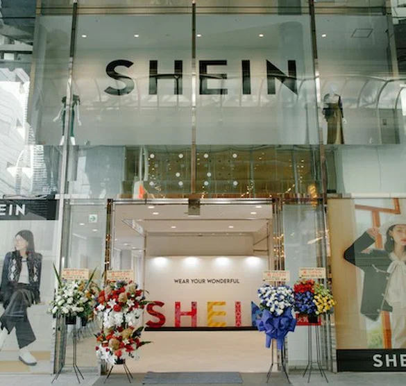 Καταγγελία κατά Shein κατέθεσαν ευρωπαϊκές οργανώσεις – μαζί και η ΕΚΠΟΙΖΩ