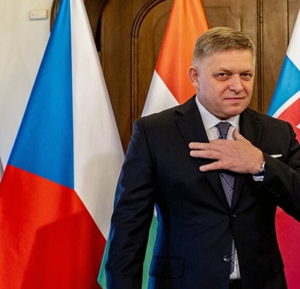 Φίτσο για ΝΑΤΟ: Η Σλοβακία θα επωφεληθεί από το να παραμείνει ουδέτερη