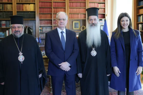 Συνάντηση Τασούλα με Ζαχαράκη και Μητροπολίτες Ζάμπιας και Φθιώτιδας για το εκπαιδευτικό πρόγραμμα