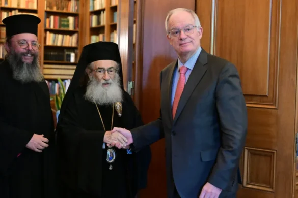 Αρχιεπίσκοπος Σινά σε Τασούλα: Θα προασπιστώ τα συμφέροντα της Μονής Αγίας Αικατερίνης