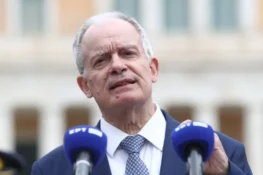 Κ. Τασούλας: Τιμούμε την μητέρα όχι μόνο ως σύμβολο, αλλά ως πρόσωπο ζωντανό