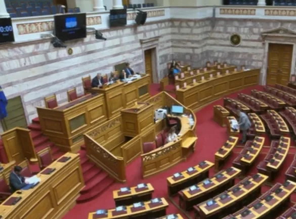 Κυρανάκης για το τρένο της Πάτρας: «Ας καθίσουμε όλοι στο τραπέζι – Πρέπει να βρεθεί μια εναλλακτική»