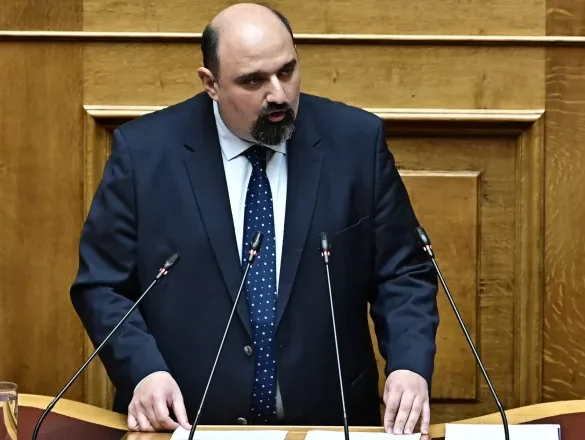 Τέμπη : Σε εξέλιξη η συζήτηση στη Βουλή για την ποινική δίωξη Τριαντόπουλου