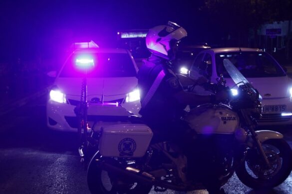 Πάτρα: Αυτοκίνητο παρέσυρε γιαγιά και εγγονή στου Ταραμπούρα