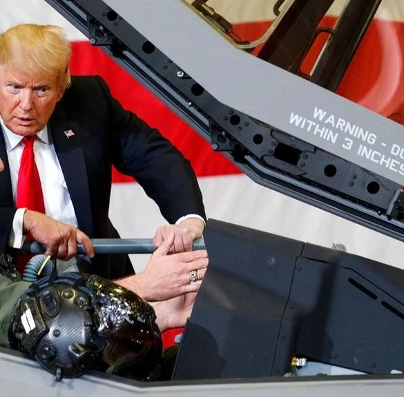 Ο Τραμπ ανέθεσε στη Boeing την κατασκευή μαχητικού 6ης γενιάς
