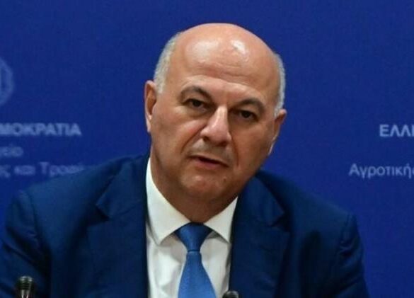 Τσιάρας: “Κατασχέσεις περιουσιών σε όσους έκλεψαν”