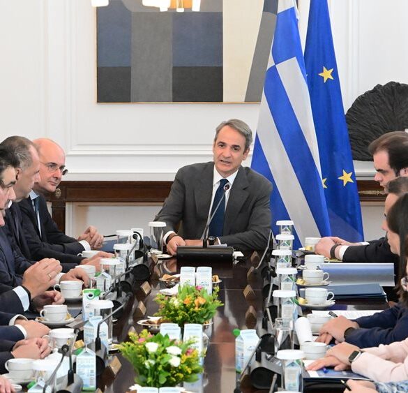 Μητσοτάκης στο υπουργικό: Μην χαθεί ούτε ευρώ από το Ταμείο Ανάκαμψης