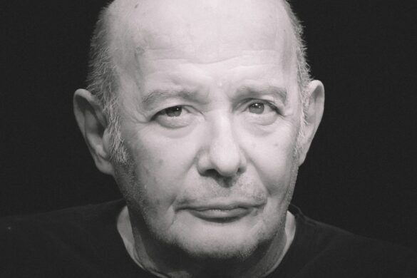 Πέθανε ο Βασίλης Παπαβασιλείου