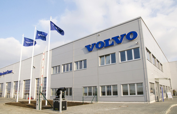 H Volvo περικόπτει 3.000 θέσεις εργασίας