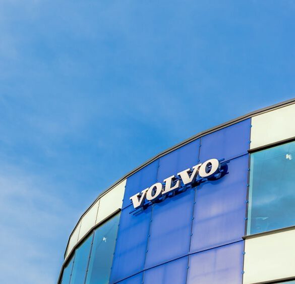 Volvo: Απώλειες 1 δισ. δολαριων λόγω δασμών