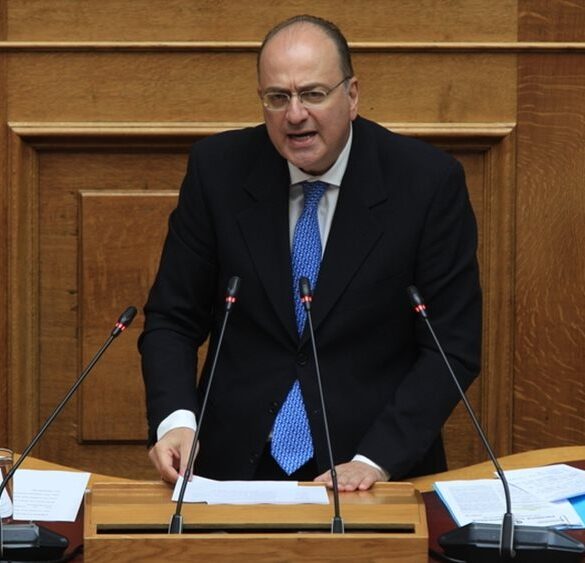 Βουλή: Ανέβηκαν οι τόνοι μεταξύ Μ. Λαζαρίδη και Ευ. Λιακούλη – Β. Κόκκαλη