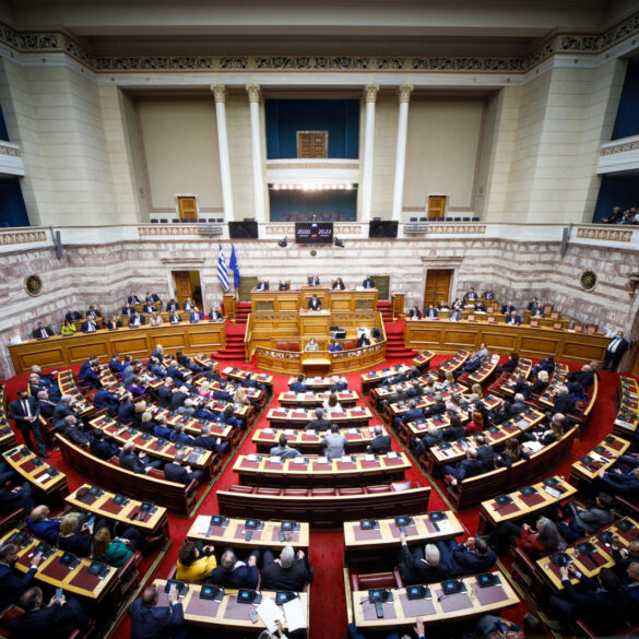 Ένταση στη Βουλή: Αντιπολίτευση κατά της διαδικασίας για την Προανακριτική Βορίδη – Αυγενάκη