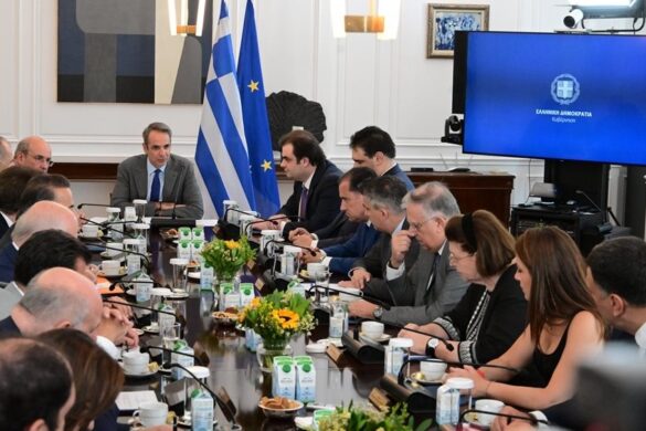 Μητσοτάκης για Καρυστιανού και Τσίπρα: Πολιτική Βαβέλ με νέα κόμματα και επανεμφανιζόμενους