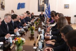 Μητσοτάκης: Η επιδότηση του diesel επεκτείνεται και τον Ιούλιο, τέλη Ιουνίου η εφάπαξ ενίσχυση με 150 ευρώ για κάθε παιδί