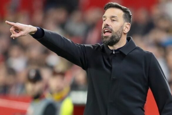 Λέστερ: Συμφώνησε με τον Φαν Νίστελροϊ