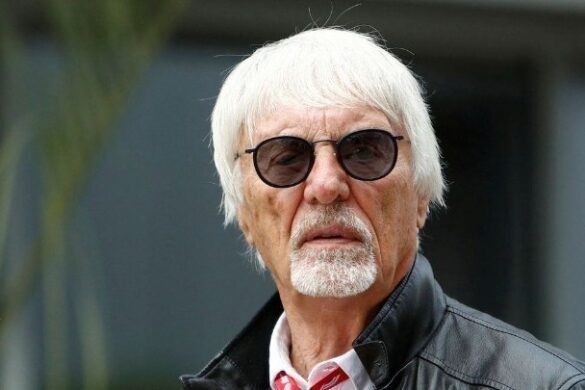 Ο Έκλστοουν πουλάει τη συλλογή με τα πανάκριβα αυτοκίνητα του